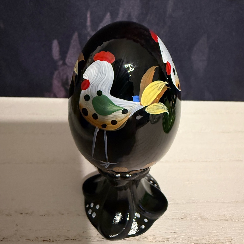 Fenton Black Glass Egg On Stand